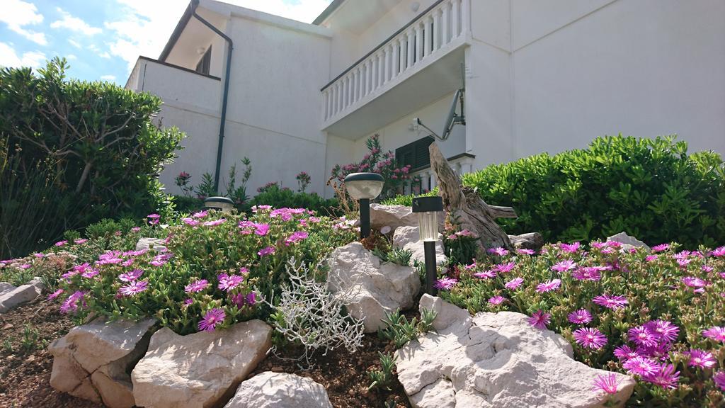 Apartments Anastazija Pag Town Exterior foto